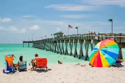 Image de Venice Beach & Amenity Rich! 2 pools, tennis & pickle ball, on the Legacy Trail!