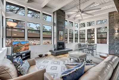 Image de Charming Sedona Casita with Red Rock views, ideal for a serene getaway.