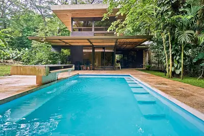 Image de Malibu Jungle House- private pool, steps to the beach