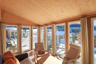 Premium #14 mit Ir-Sauna by Interhome