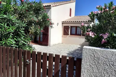 Image de Dans résidence avec piscine, maison rénovée 5 personnes