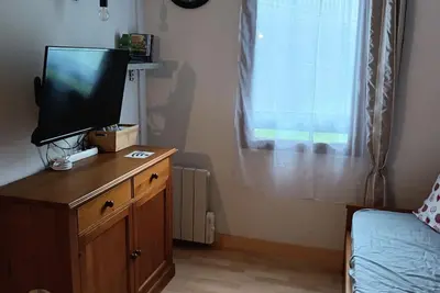 Image de Appartement en station verdoyante, avec piscine couverte!