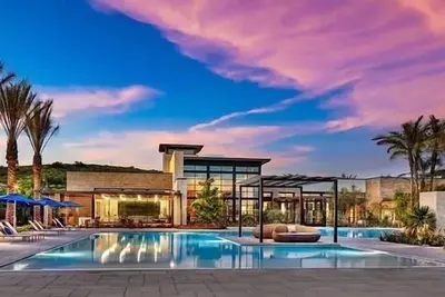 Image de Entire House-Luxury 24hr Guard Gated Community 3b3. 5b with Pools & Ev Charging