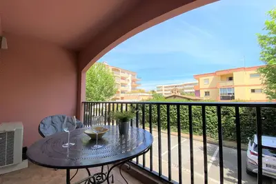 Image de Sainte-Maxime, Apt 2 pièces avec piscine, terrasse, parking privé, proche plage et commerces