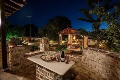 Image de Naxos Chora Villa ''Vaporias'' with amazing garden