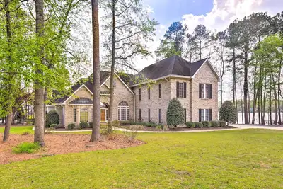 Image de Grand Mt Gilead Villa on Lake Tillery w/ Dock