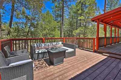 Image de Cabin in Tonto National Forest: Deck & Views!