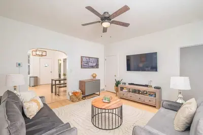 Image de Ｄｅｓｔｉｎａｔｉｏｎ  Ｄｏｗｎｔｏｗｎ