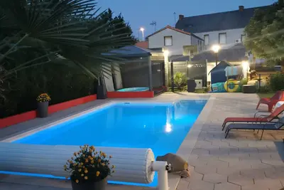 Image de Comfortable Studio (jacuzzi/sauna/swimming pool Private