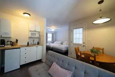 Image de Rare Muskoka Chalet Suite - A1