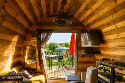 Image de Roulotte insolite sur le site des 2 Caps