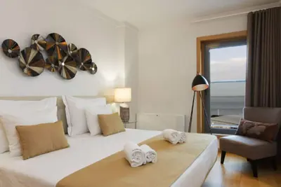 River view 2 bedroom apartment