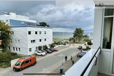 Image de 3 large rooms, 77 sqm, elevator, directly on the beach and in the center