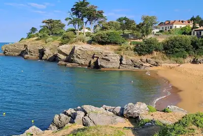 Image de Villa d’exception bord de mer, accès direct plage, tout confort, Gd jardin clos.