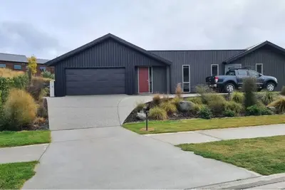 Image de Wonderful Wanaka, Mountain views and Alpine Spa.