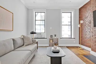 Image de Chic West Village 1br w/ W/D, near Wsq Park, by Blueground