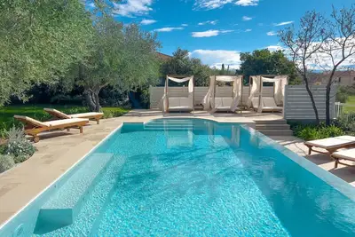 Image de Villa La Rodina, à usage exclusif, pour 12 personnes, avec piscine chauffée (partagée)