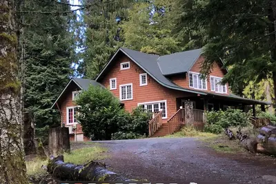 Image de 1 min from Mt Rainier - Large Lodge at Rainier Lodge