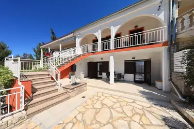 Image de Hibis, No 2 Apartment with terrace, parking and Wlan-Int - Hibis, No 2