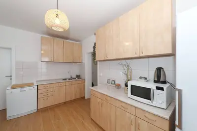 Image de Hibis, No 1 Apartment with terrace, garden and parking - Hibis, No 1