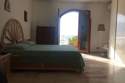 Lovely sea view apartment with large terrace