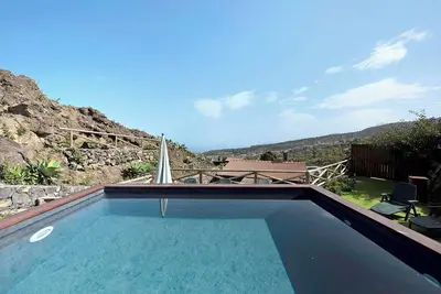 Maison de vacances \"Casas Rurales Los Guinderos\" avec vue sur la montagne