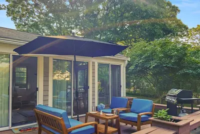 Image de Walk to Joshua Pond Osterville! Sleeps 8, Pet friendly, Central Ac