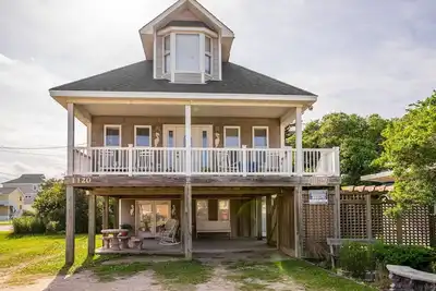 Image de Cotton's Cottage - Bullard Realty