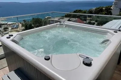 Image de Luxe apartment 2 hot tubes, with views, near beach