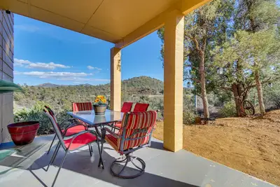 Image de 5 Mi to Dtwn Prescott: Home w/ Deck & Mtn Views