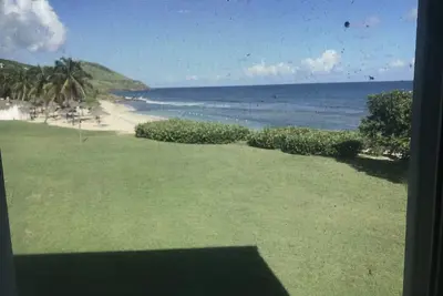 Image de The Best Of Gentle Winds. Luxurious unit overlooking the beach.