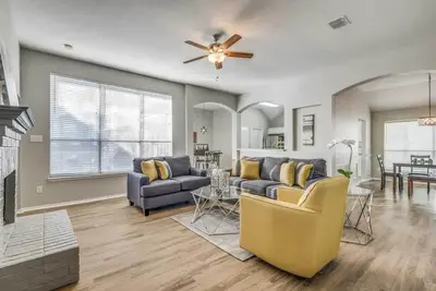 Image de Frisco Spacious & Cozy Bling Home by Aya