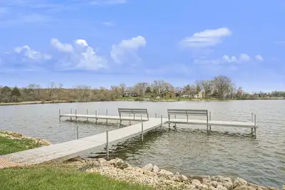Image de Home on Lake Shangri-La w/Scenic View, Private Pier, + Hot Tub