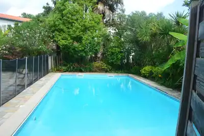 Image de Ahetze, entre Biarritz et St Jean de Luz House + piscine et parking ***
