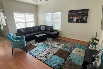 Image de King Suite Cozy 3 Bedroom 3 Bathroom Home near Iah|Downtown!