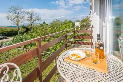 Image de 400 m from beach | for 2-4 persons | air conditioning, Wi-Fi, Bbq