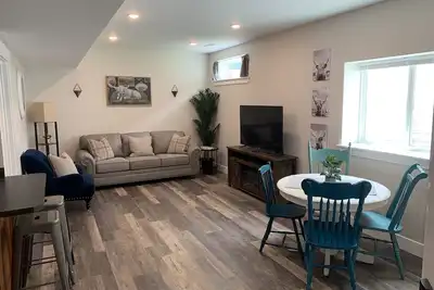 Image de East Mo Bungalow: Close to Downtown, University, Avail. Aug. 1st!