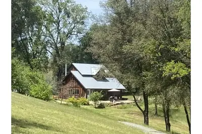 Image de Idyll Acres Charming Wine Country Farmhouse