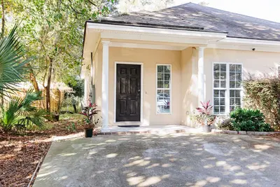 Image de Private 2 Bedroom 2 Bathroom unit in Savannah