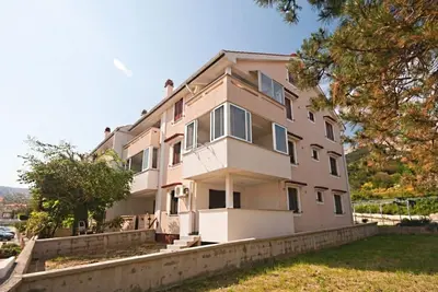Image de Appartement d'une chambre avec le balcon Baska, Krk (A-19443-a)