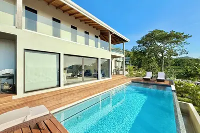 Image de Casa Cristal del Mar @ Pangea Beach, Big Bight