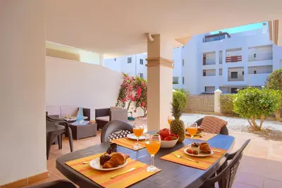 Oasis Cala de Mijas 2, Belle terrasse, Piscines, Parking