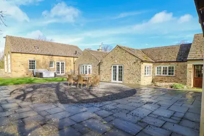 Image de Burns Cottage, pet friendly, with hot tub in Barnard Castle