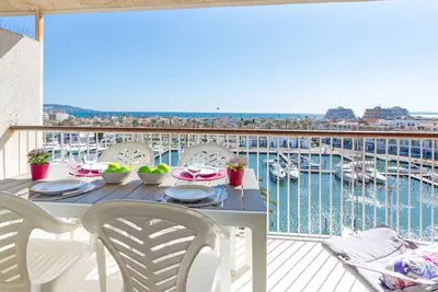 Image de 0161-Port Grec Appartement avec Wifi, vue sur canal et mer