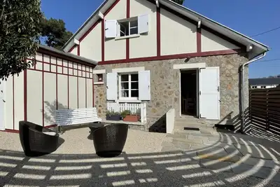 Image de Villa proche Plage et Centre, Jardin Clos, Wifi, Chien possible