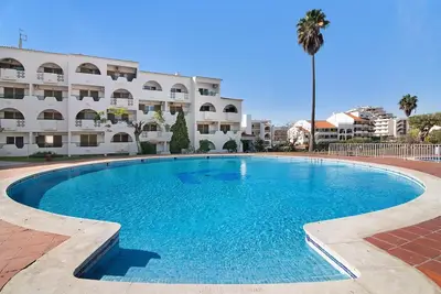 Image de Appartement 'Max Tropical' près de la mer avec piscine partagée et Wi-Fi