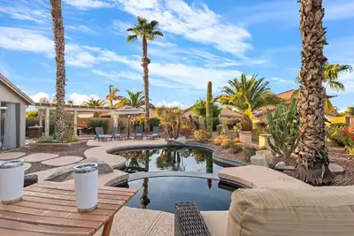 Image de Monte Cristo: Epic Backyard, Pool, Spa & Firepit!