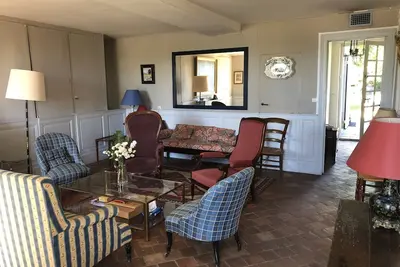 Family house overlooking the Loire