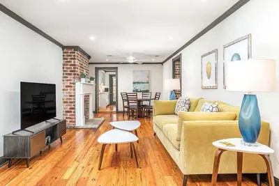 Image de Waldburg Garden | Pet Friendly, Historic Savannah!