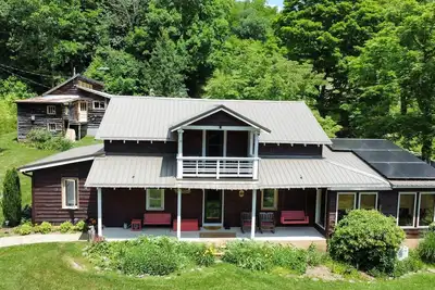 Image de Babbling Brook Cabin – A Peaceful Paradise in the Blue Ridge Mountains